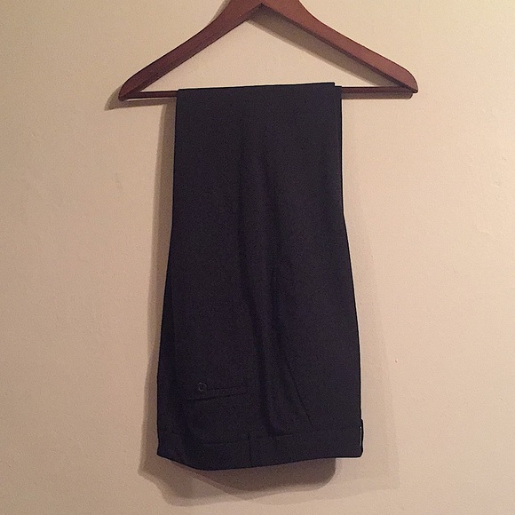 ⭐️⭐️⭐️⭐️⭐️ Grey Power Suit - Picture 2 of 7